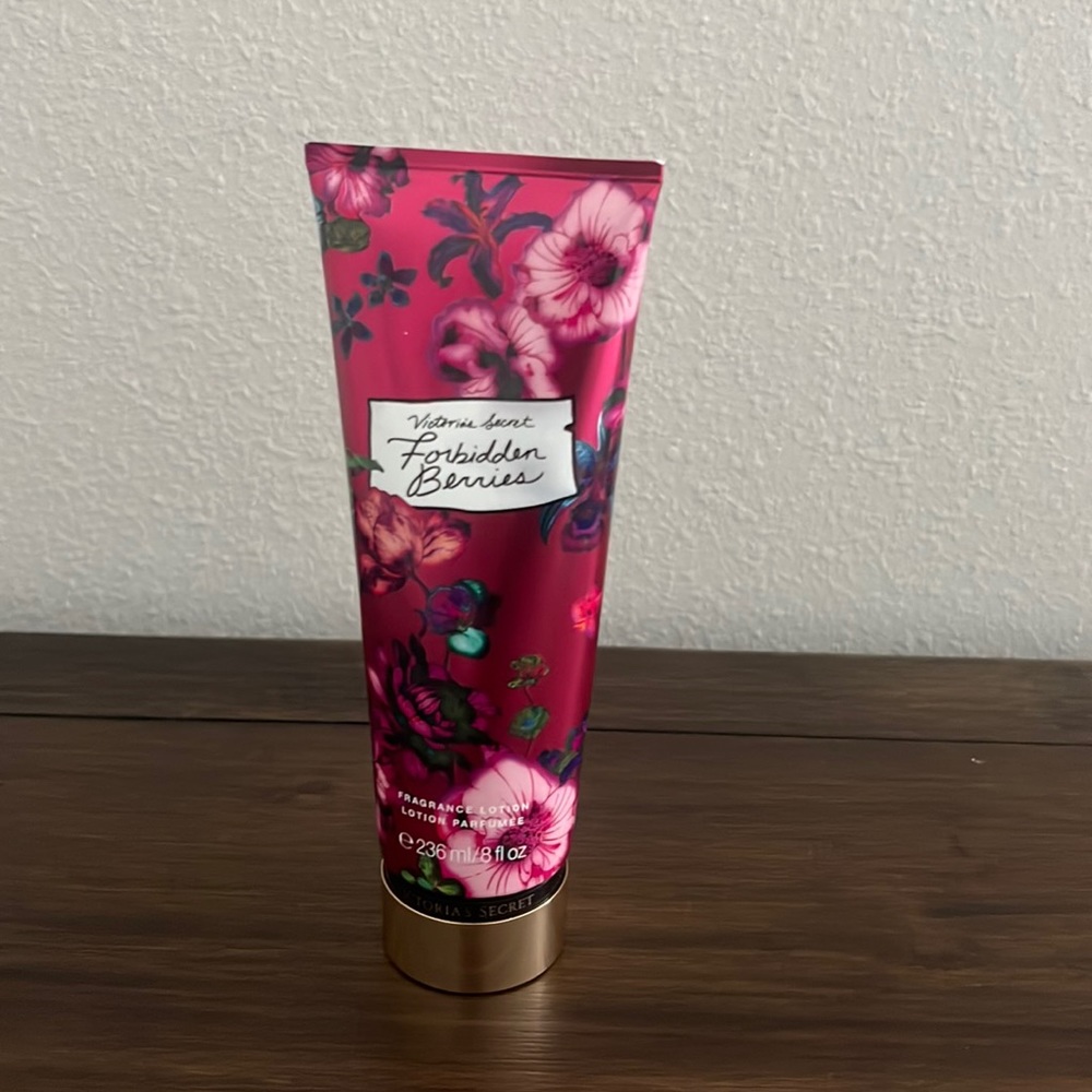 Victoria’s Secret Forbidden Berries Fragrance Lotion